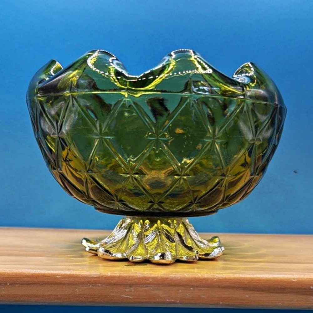 Vintage Green Pressed Glass Diamond Pattern Pedestal Bowl Round Scalloped Rim